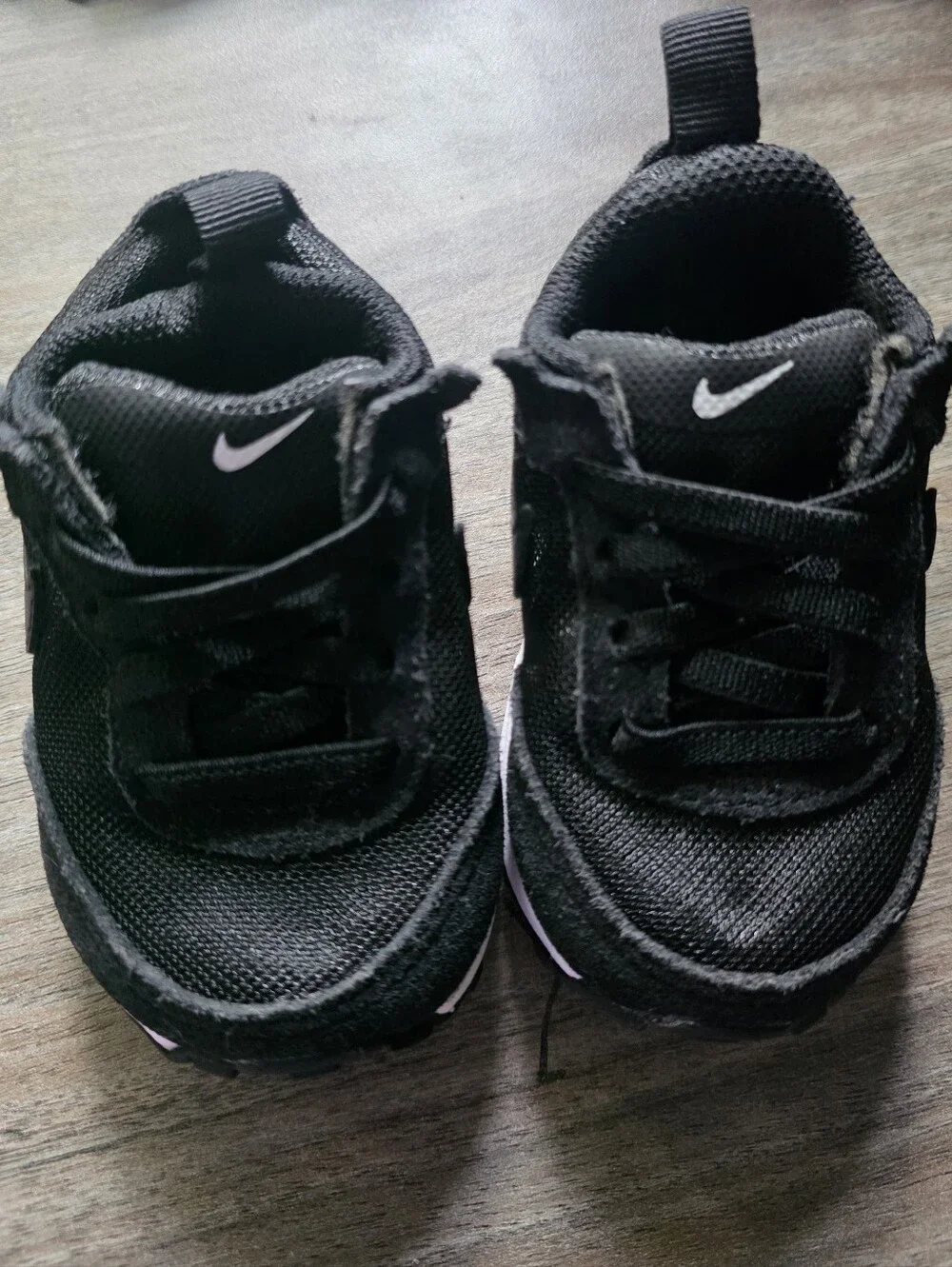 Nike Toddlers' Black and White Lightweight Sneakers
